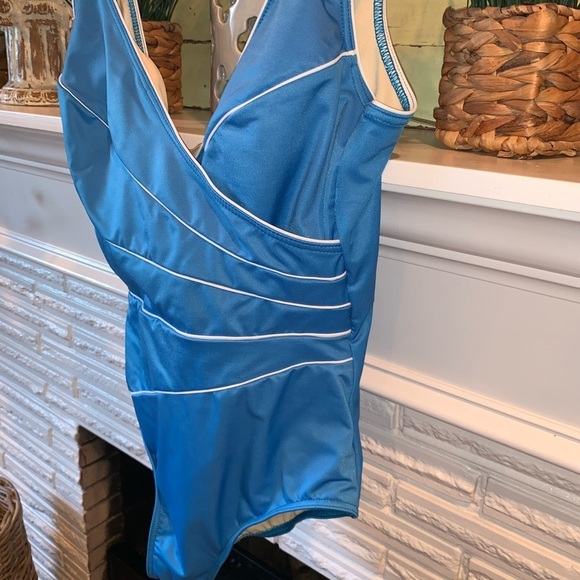 Miraclesuit Slimming Contouring Blue Wrap One Piece Swimsuit Scoop Back 14 - Picture 2 of 8